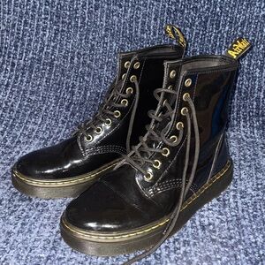 doc martens shiny black.
